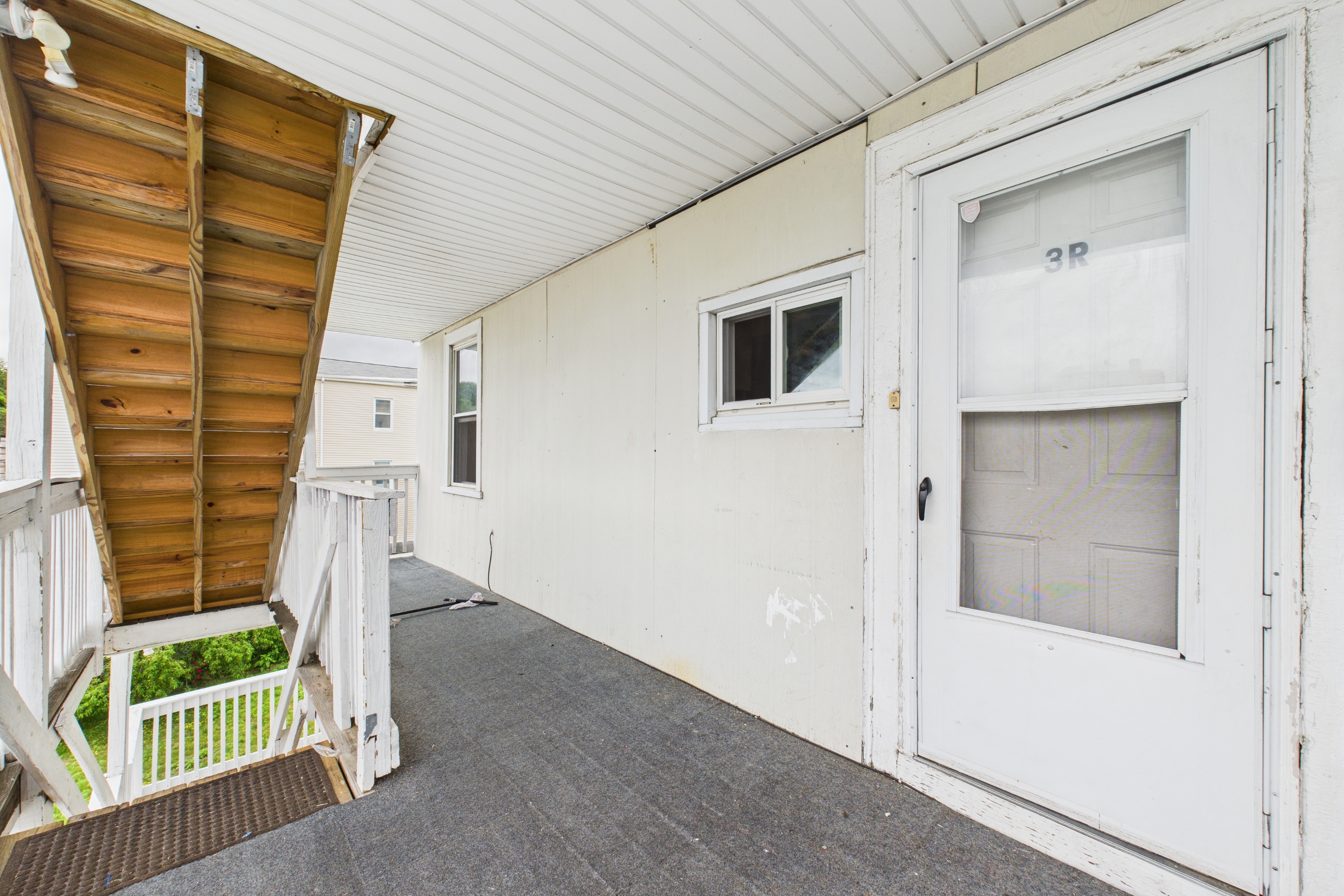 60 Rathbun Street - 3R
