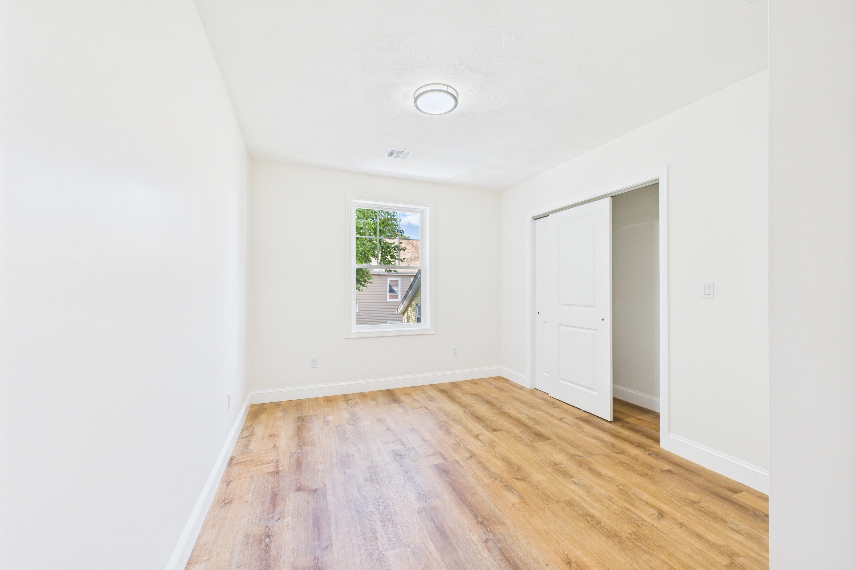 138 Camden Avenue - 2c